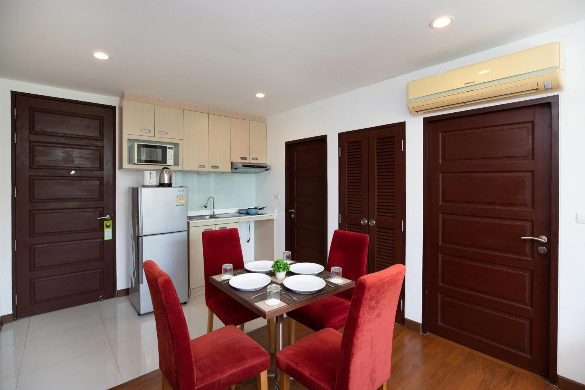 Icheck Inn Residences Patong Bagian luar foto