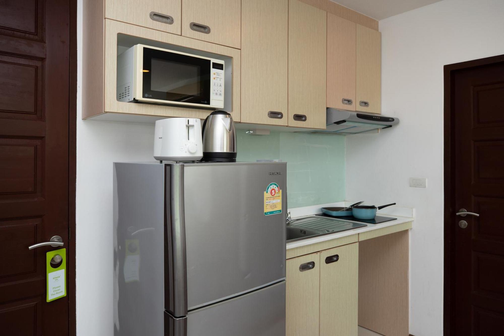 Icheck Inn Residences Patong Bagian luar foto